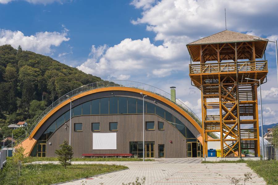 Sala Multifunctionala Comanesti